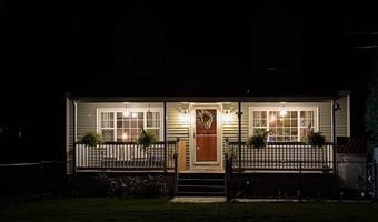 11 Woodside Ave, Cumberland, RI 02864