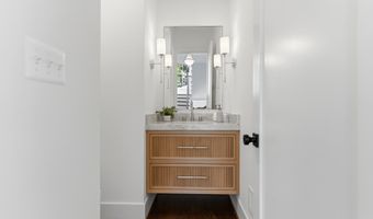 7705 HOLIDAY Ter, Bethesda, MD 20817