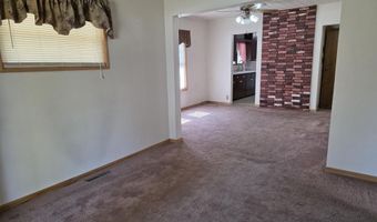 1021 N 3rd St, Arkansas City, KS 67005