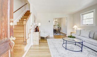 210 ADAMS Ave, Alexandria, VA 22301