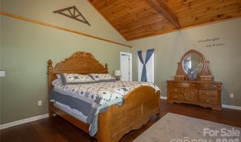 84 Sheets Farm Rd, Bakersville, NC 28705