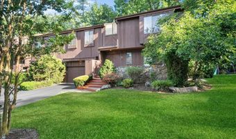 10 Morley Ct, Albertson, NY 11507