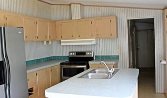 601 Travis St, Alleyton, TX 78935