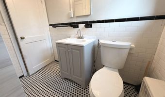 909 E LAKE Ave 2, Baltimore, MD 21212