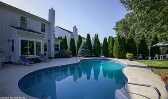126 Manhattan Ave, Bayville, NJ 08721