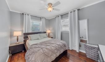 201 Maiden Ln, Bergenfield, NJ 07621