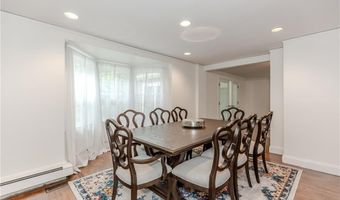 7 White Birch Rd, Cranston, RI 02920