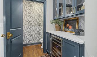 5327 Canyon River Dr NE, Ada, MI 49301
