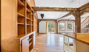 47 Westwood Pkwy, Barre, VT 05641