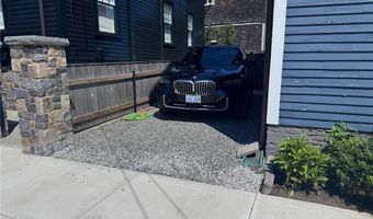 35 Elm St B, Newport, RI 02840