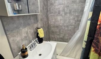 580 Lonsdale Ave, Central Falls, RI 02863