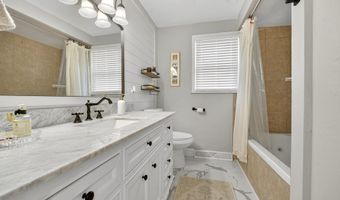 1119 W GLENDALE Ave, Appleton, WI 54914