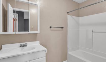 105 Bouslog St, Bay St. Louis, MS 39520