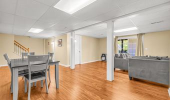 37 September Ln 37, Beacon Falls, CT 06403