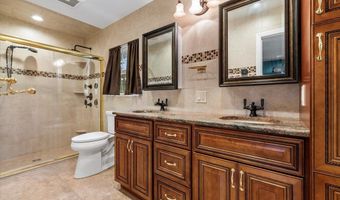 50 Towne St, Amityville, NY 11701