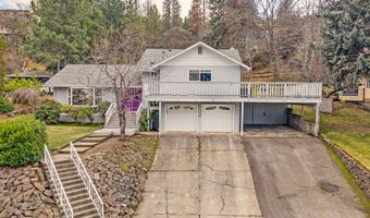 1820 Crestview Dr, Ashland, OR 97520