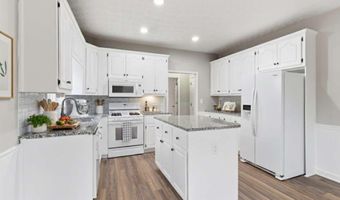 125 Nelson Oaks Dr, Ball Ground, GA 30107