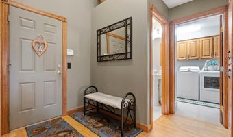 2751 Rivers Bluff Ln, Anoka, MN 55303