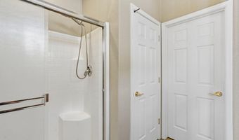 3220 E GLENEAGLE Dr, Chandler, AZ 85249