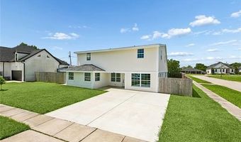 300 CHINCHILLA Dr, Arabi, LA 70032