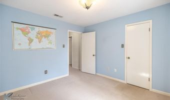 4624 Oak Knoll St, Abilene, TX 79606