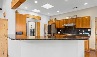 10711 MODESTO Ave NE, Albuquerque, NM 87122