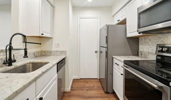 6911 VICTORIA Dr E, Alexandria, VA 22310