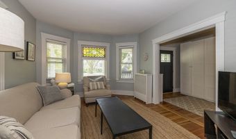 58 Maple Ave 58, Andover, MA 01810