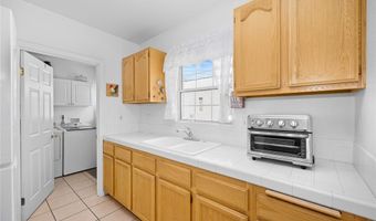 2306 W Alhambra Rd, Alhambra, CA 91801