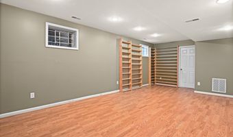10 PINTO Ct, Rockville, MD 20850