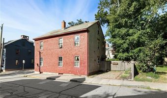 23 Willow St, Newport, RI 02840