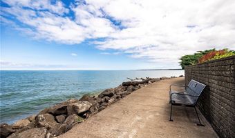 201 Whispering Shrs, Vermilion, OH 44089