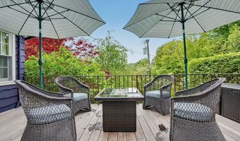 10 Snug Harbor Dr, Danbury, CT 06811