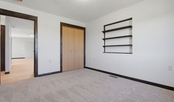 12869 387th Ave, Aberdeen, SD 57401