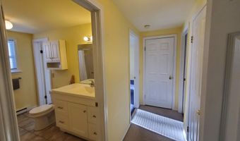 32 Cortland Cir, Bangor, ME 04401