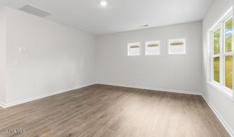 820 Fernwind Cir, Aberdeen, NC 28315