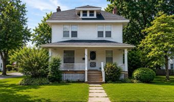 703 Smith St, Algonac, MI 48001
