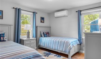 190 Brookhaven Rd, North Kingstown, RI 02852
