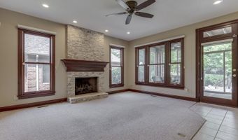 20 Forrests Edge Ct, Indianapolis, IN 46227