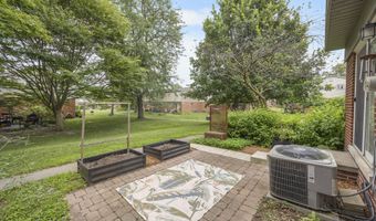 3007 Williamsburg Rd, Ann Arbor, MI 48108