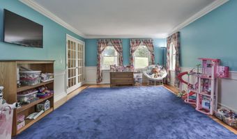 41 Wellesley Dr, Bedford, NH 03110