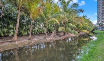 20351 W Country Club Dr TH17, Aventura, FL 33180