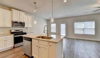 212 Station Overlook Dr, Auburn, GA 30011