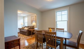 5 Gillies Ct, Newport, RI 02840