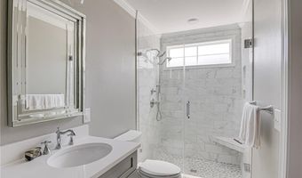 176 Town Park Dr, Advance, NC 27006