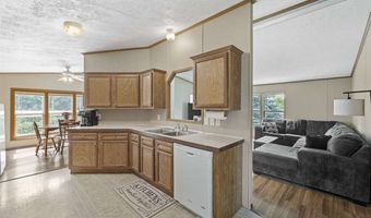 3017 118th St, Amana, IA 52203