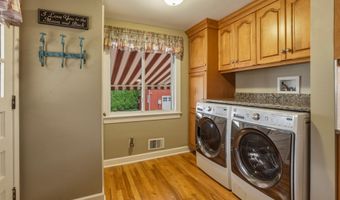 106 Academy St, Bristol, CT 06010