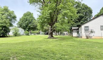 600 E Pearl St, Aurora, MO 65605