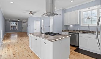 260 ROXBOROUGH Ave, Philadelphia, PA 19128
