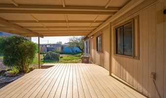 33300 S JEANNE Ln, Black Canyon City, AZ 85324